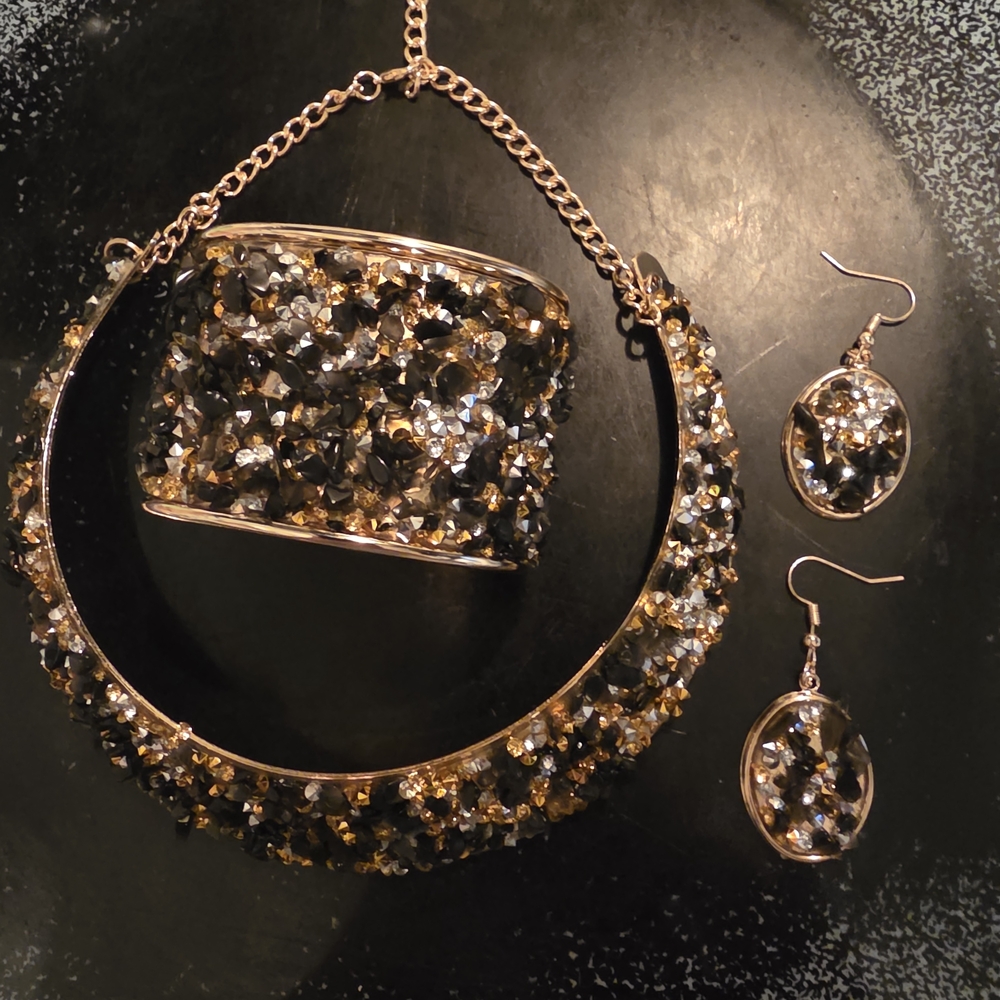 Gold and Black Crystal Jewelry Set